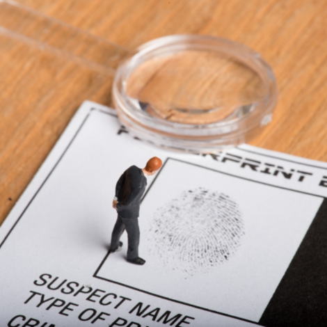 DNA鑑定、指紋鑑定、筆跡鑑定